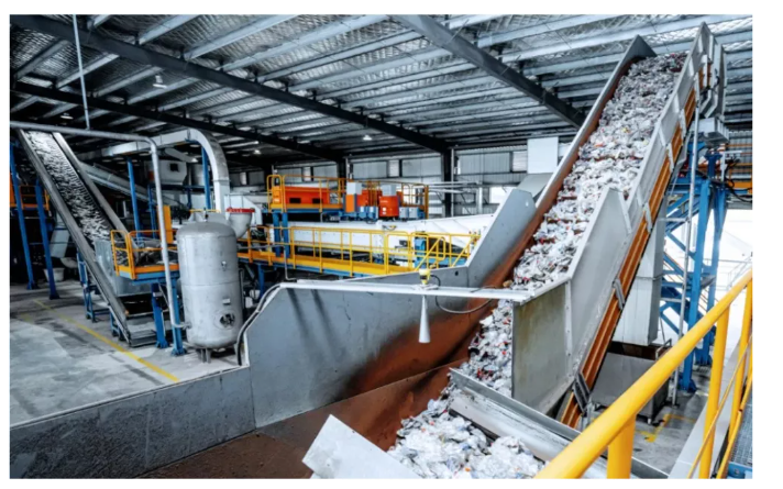 國龍再生邁入“食品級再生（shēng）塑料”新征程，探尋（xún）塑（sù）料行業新標杆